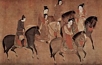 Entre las diversas formas de arte, la cerámica china es posiblemente la forma de arte más antigua practicada en la China. A partir de la dinastía Shang, el arte de la cerámica comenzó a arraigarse con el uso predominante del bronce para hacer jarras, vasijas, recipientes y cajas.